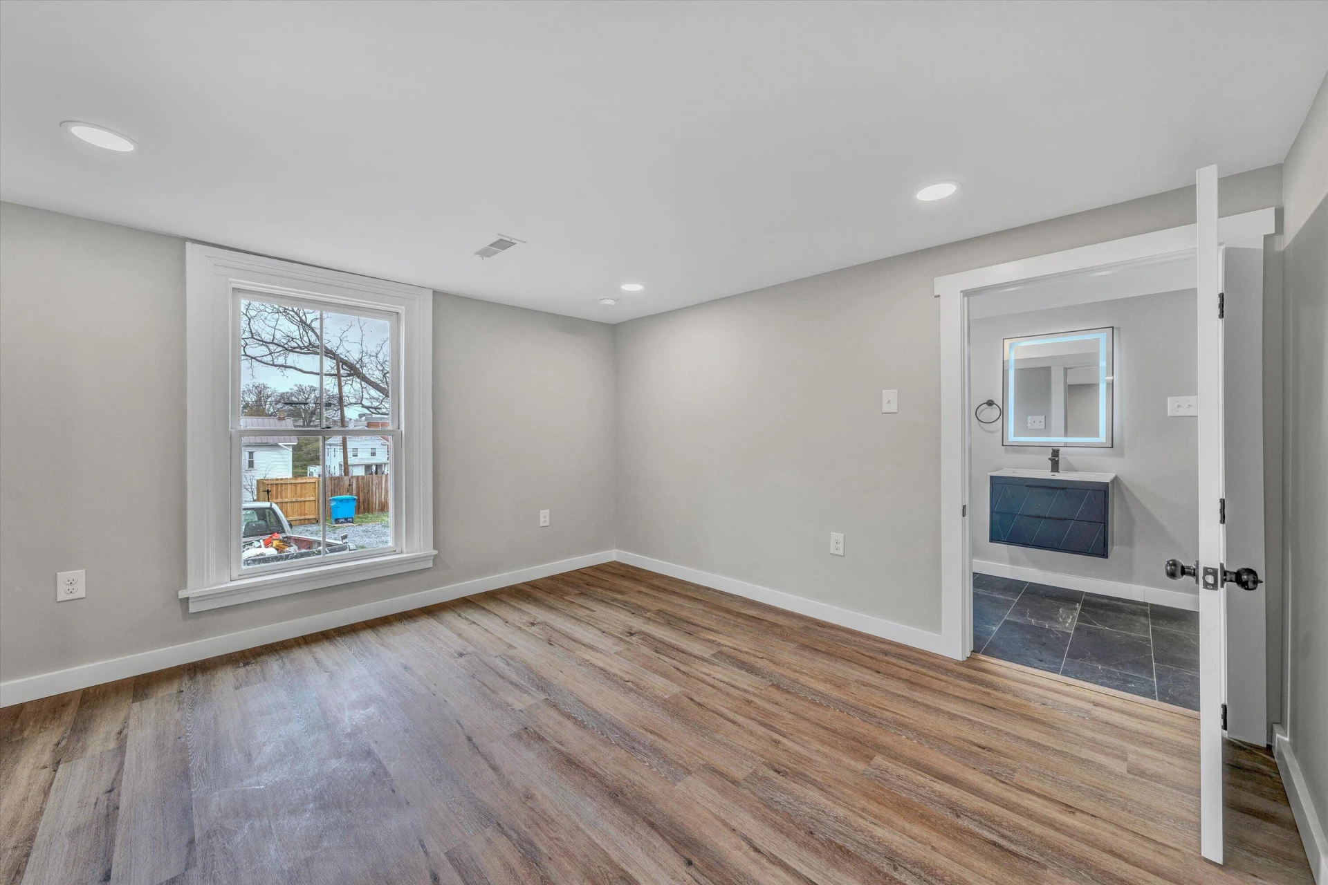535 Day AVE SW - Photo 29