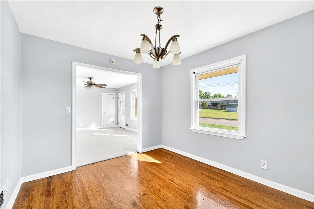2048 Laura RD NW - Photo 11