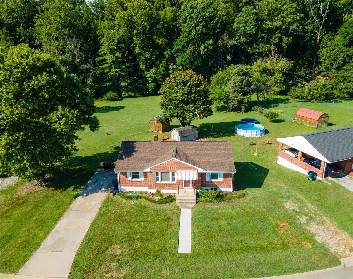 2048 Laura RD NW - Photo 48