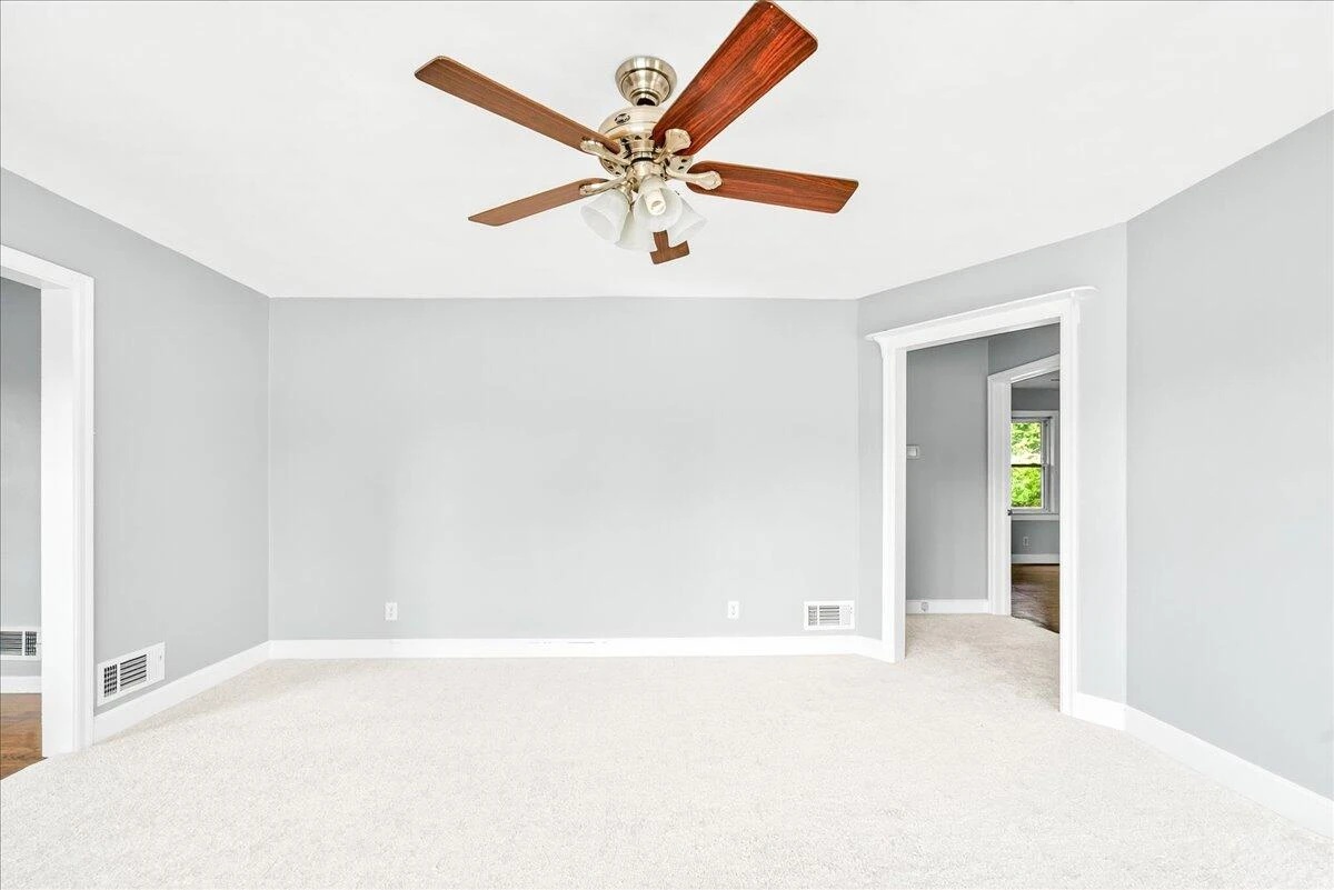 2048 Laura RD NW - Photo 6