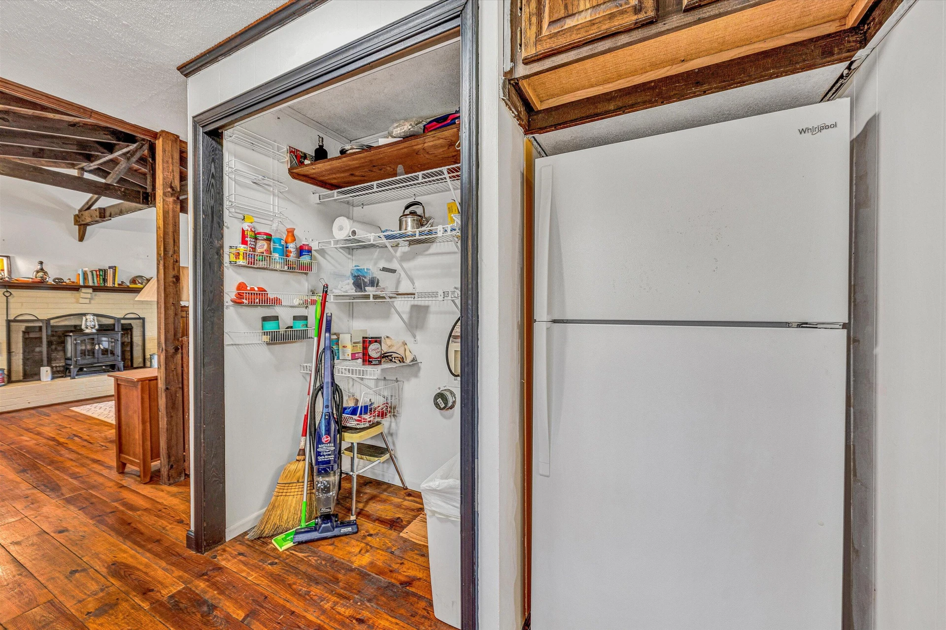 241 Locust LN - Photo 17