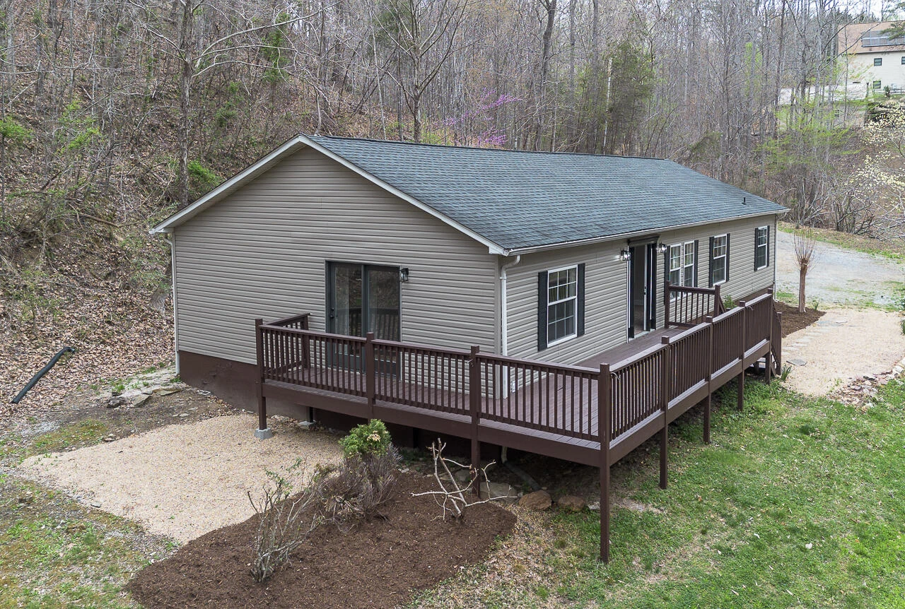 108 Trapper LN