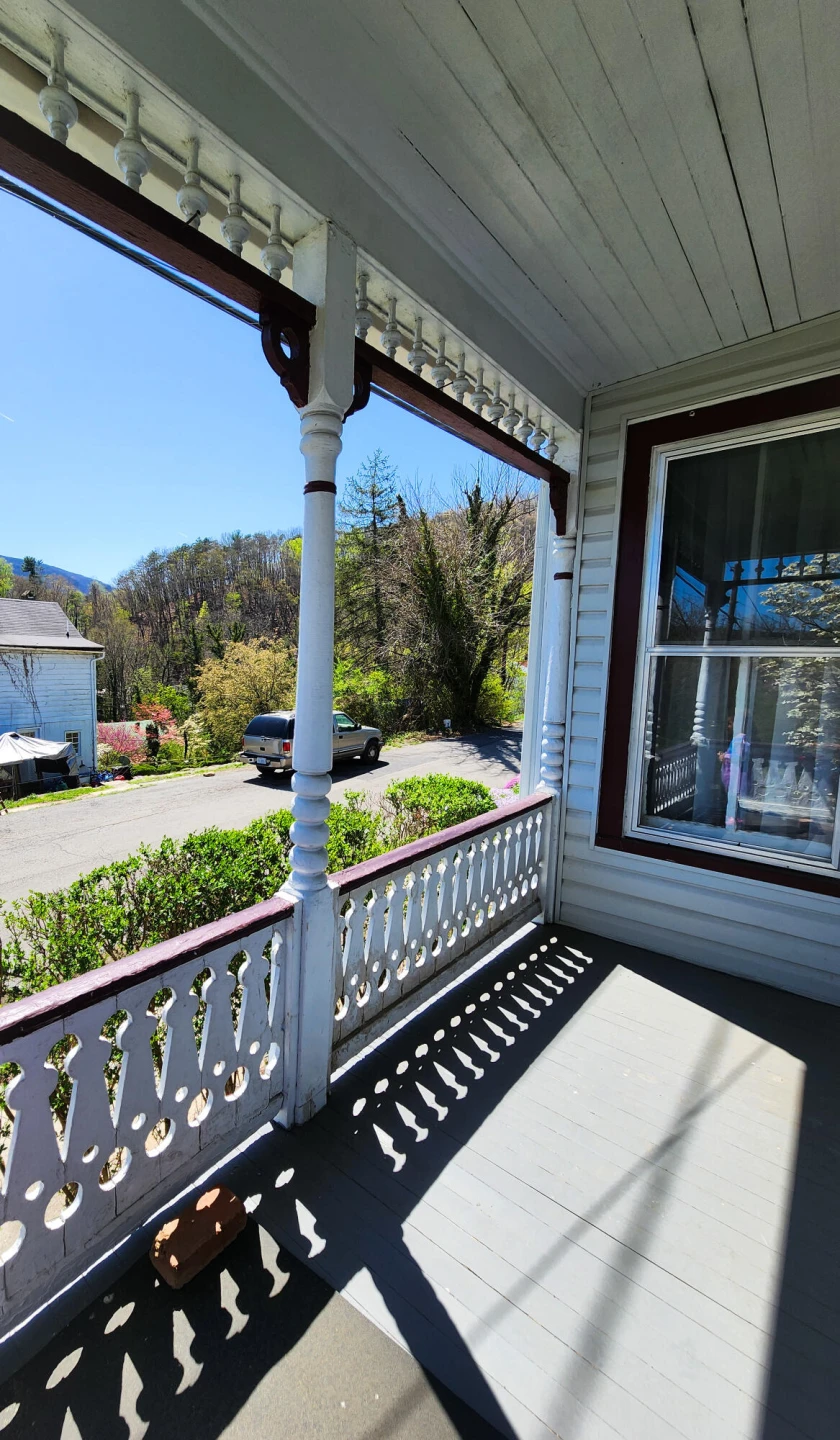 501 Brussels AVE - Photo 12