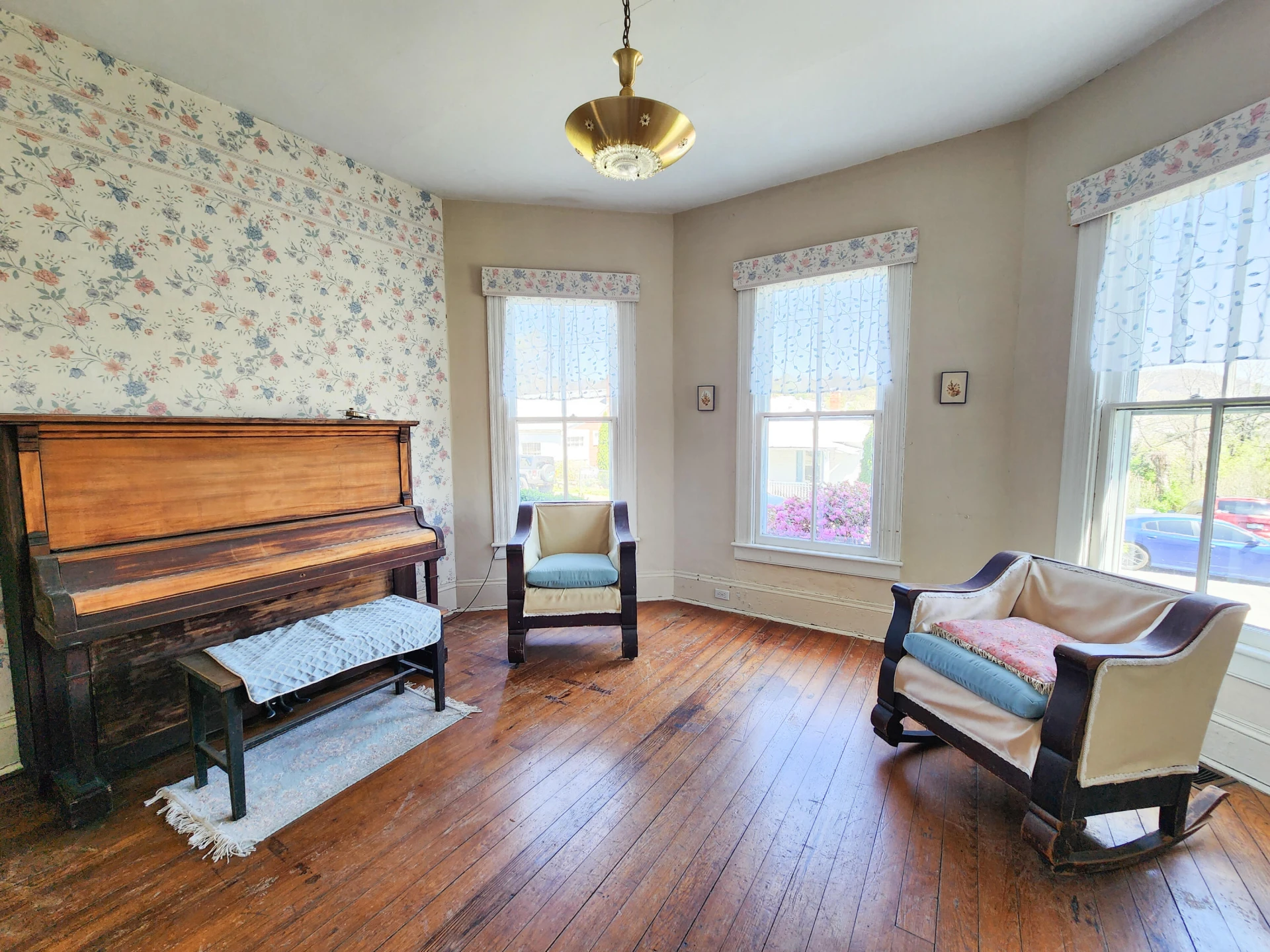 501 Brussels AVE - Photo 15