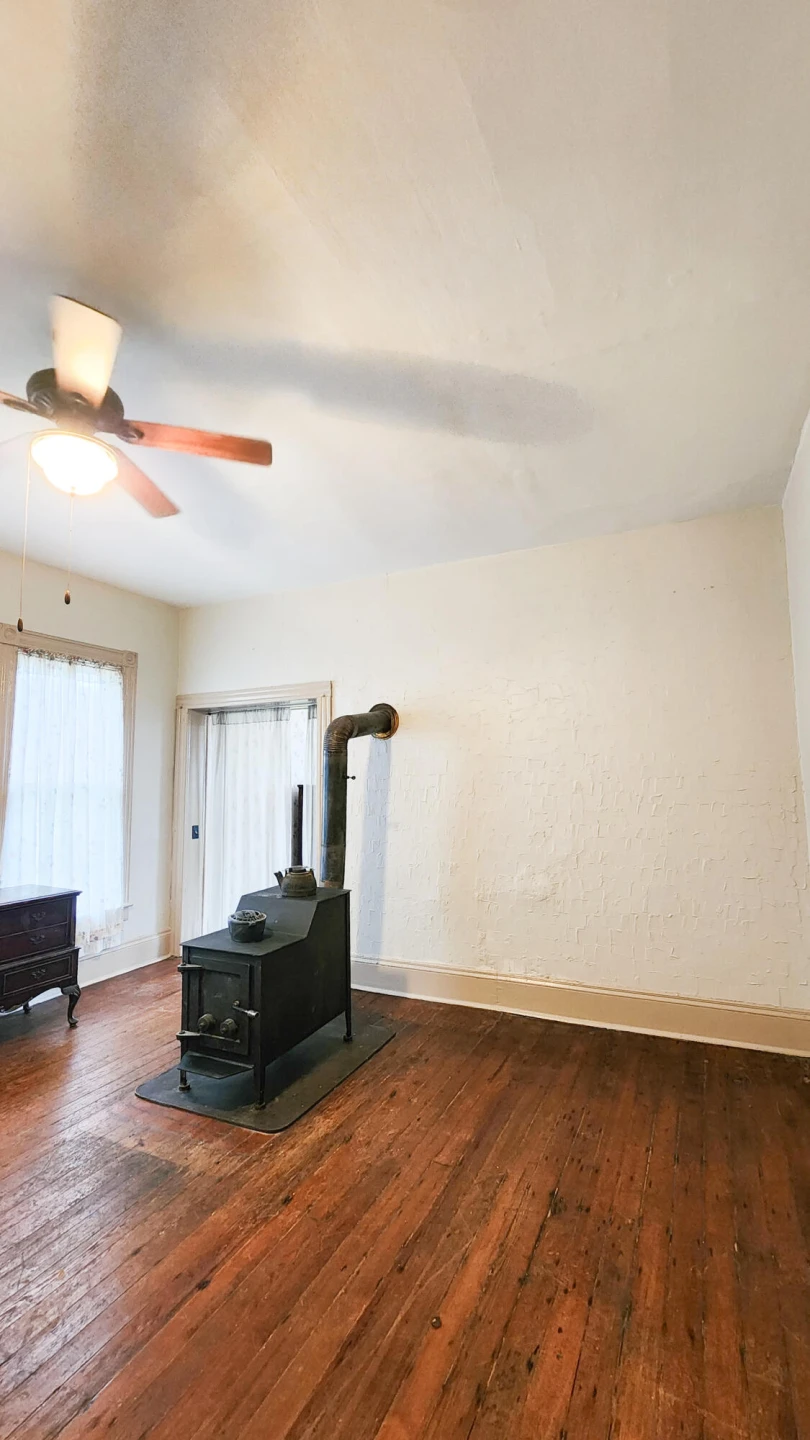 501 Brussels AVE - Photo 23