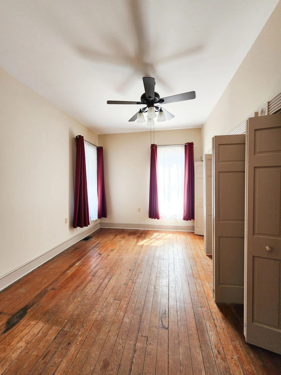 501 Brussels AVE - Photo 25