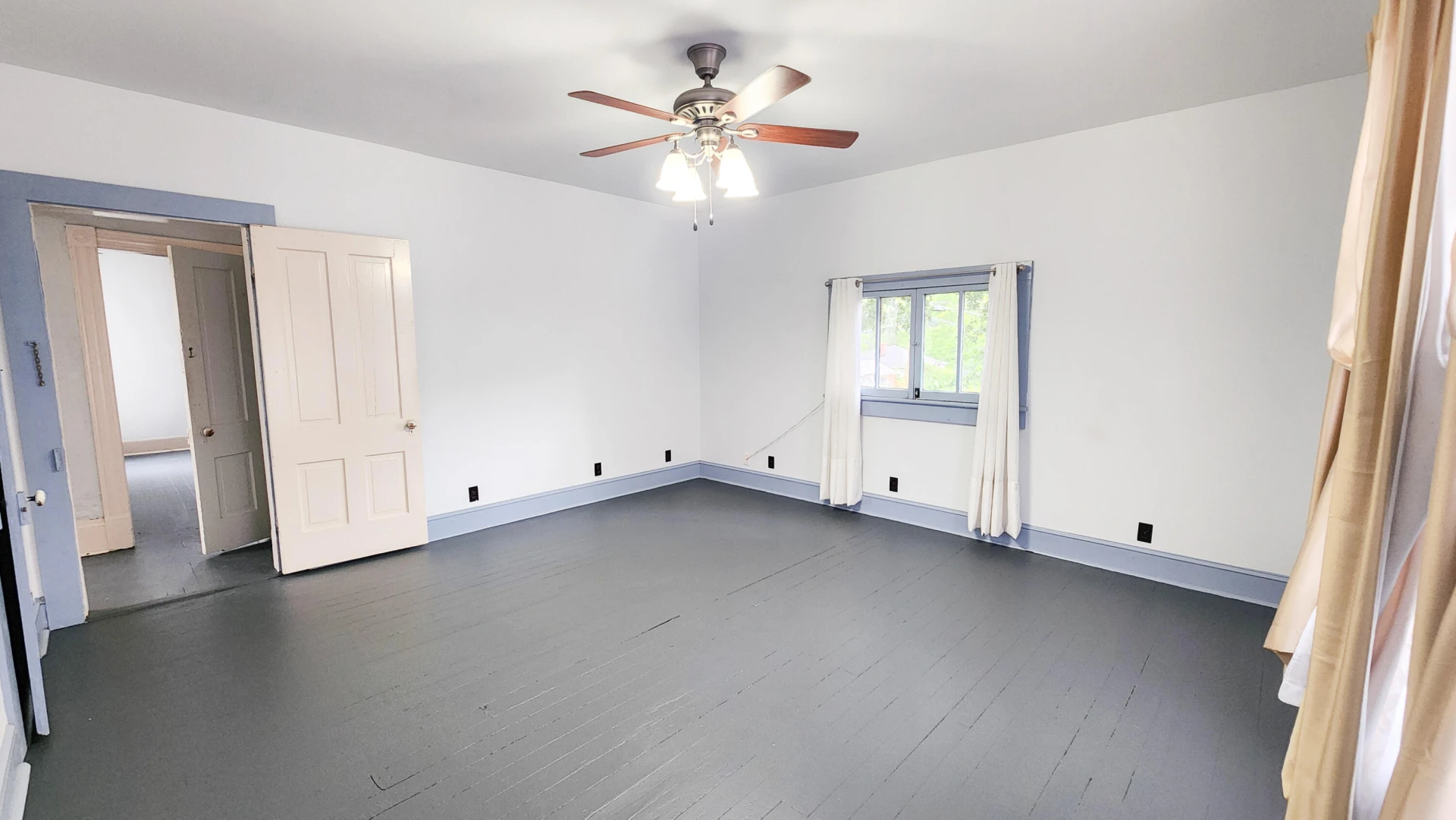 501 Brussels AVE - Photo 41