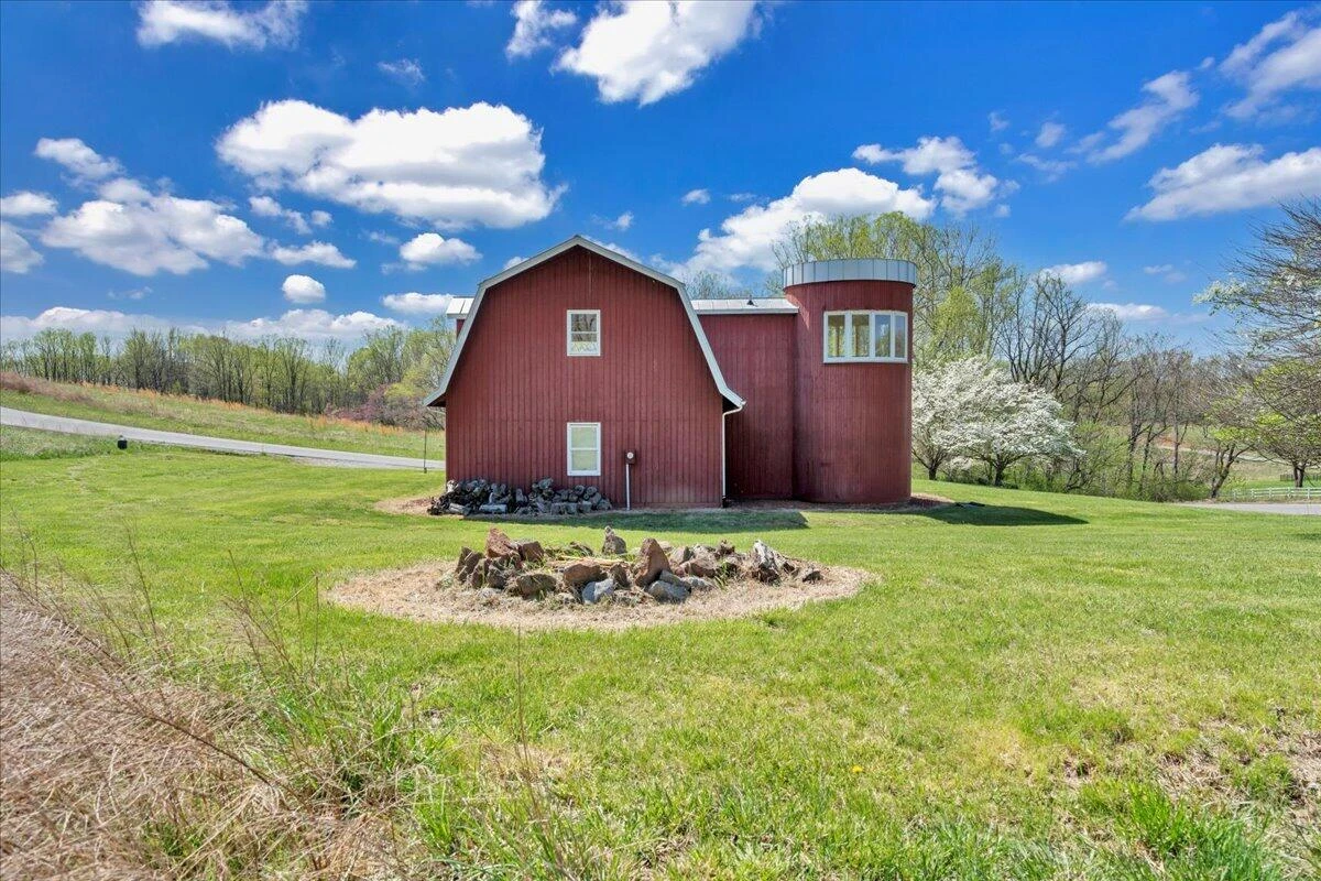 103 Crestview RD - Photo 17