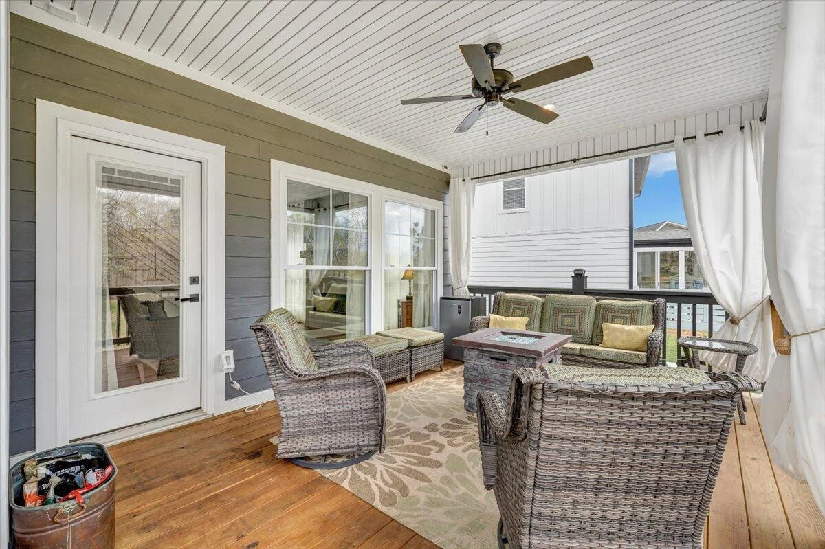 111 Retreat LN - Photo 32
