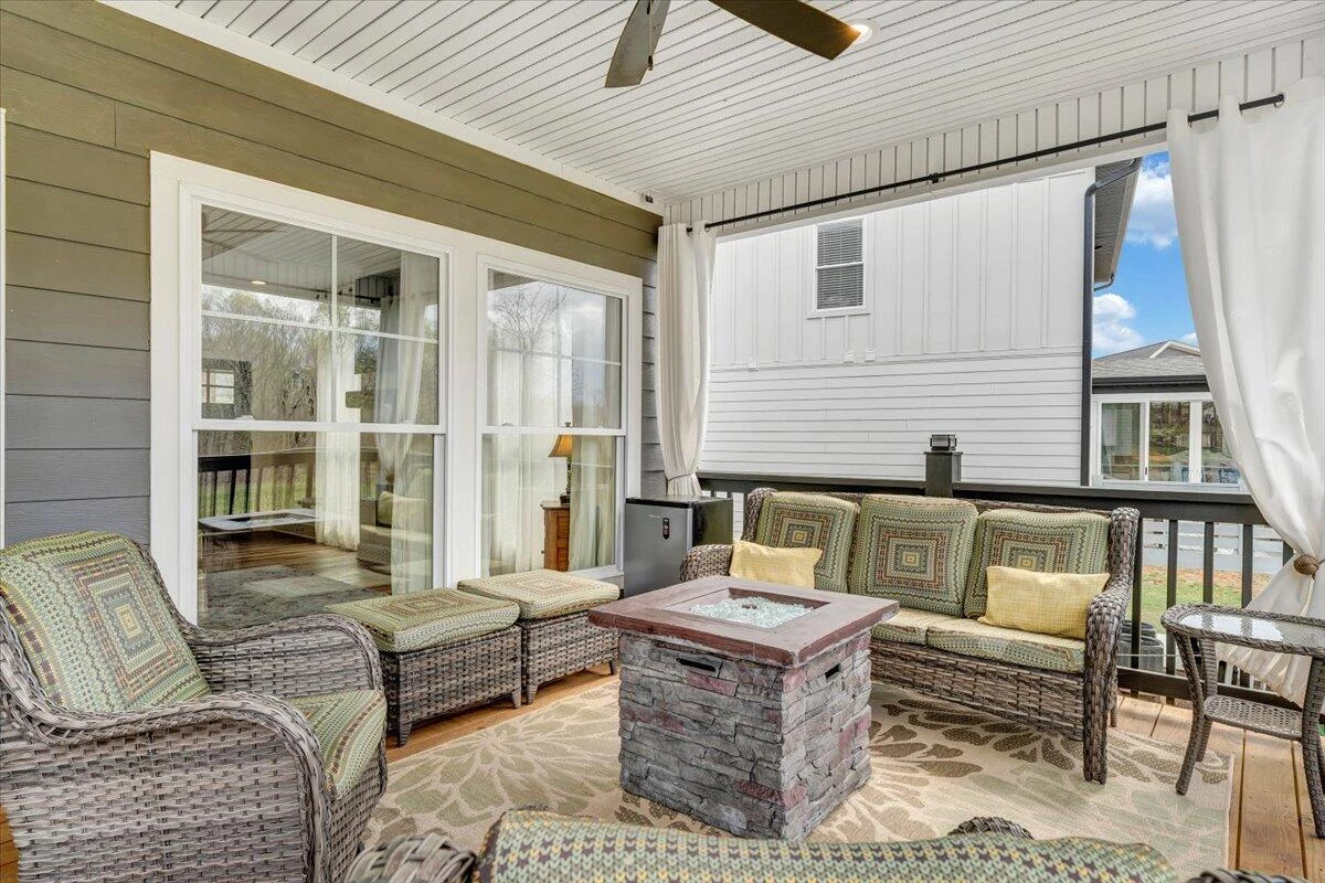 111 Retreat LN - Photo 33