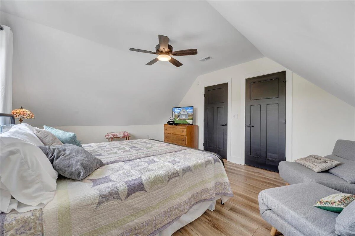 111 Retreat LN - Photo 53