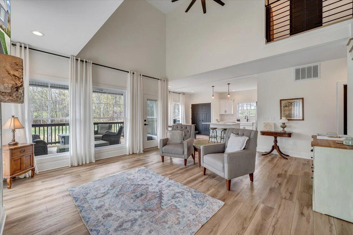 111 Retreat LN - Photo 9