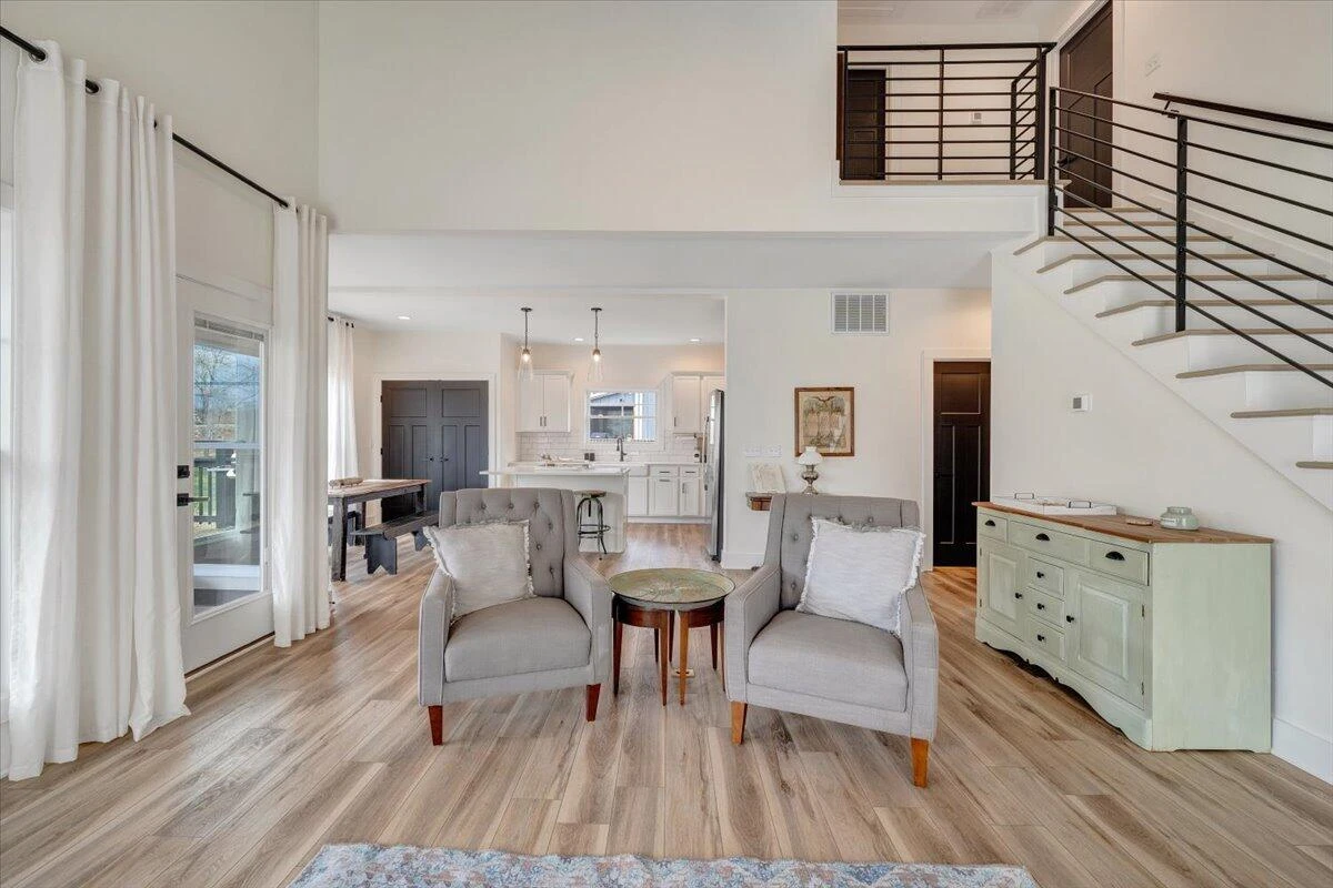 111 Retreat LN - Photo 11