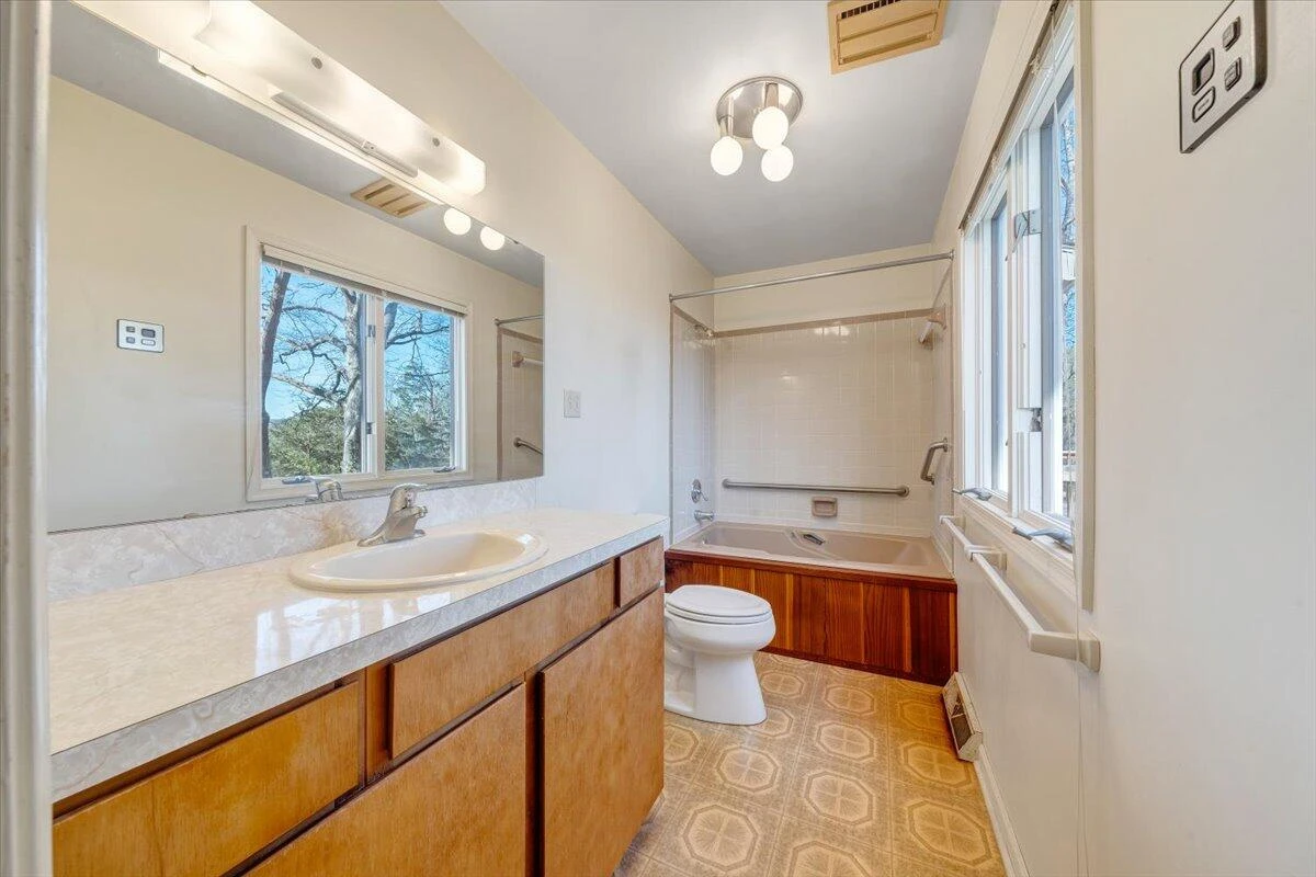 11 Ferns LN - Photo 32