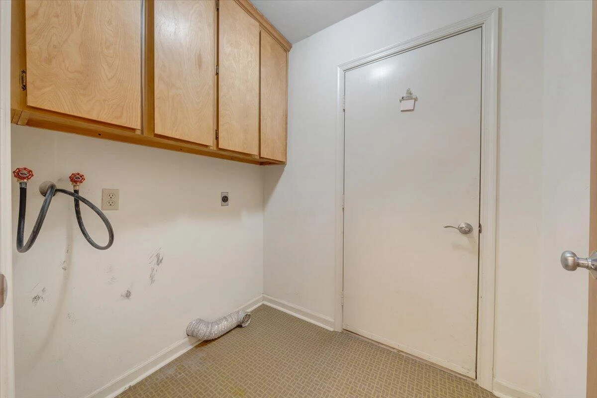 11 Ferns LN - Photo 35