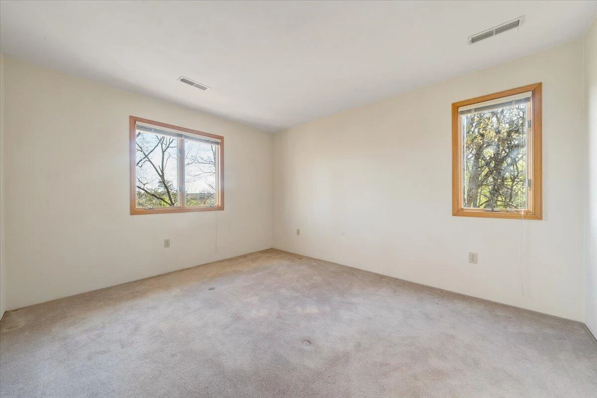 11 Ferns LN - Photo 38