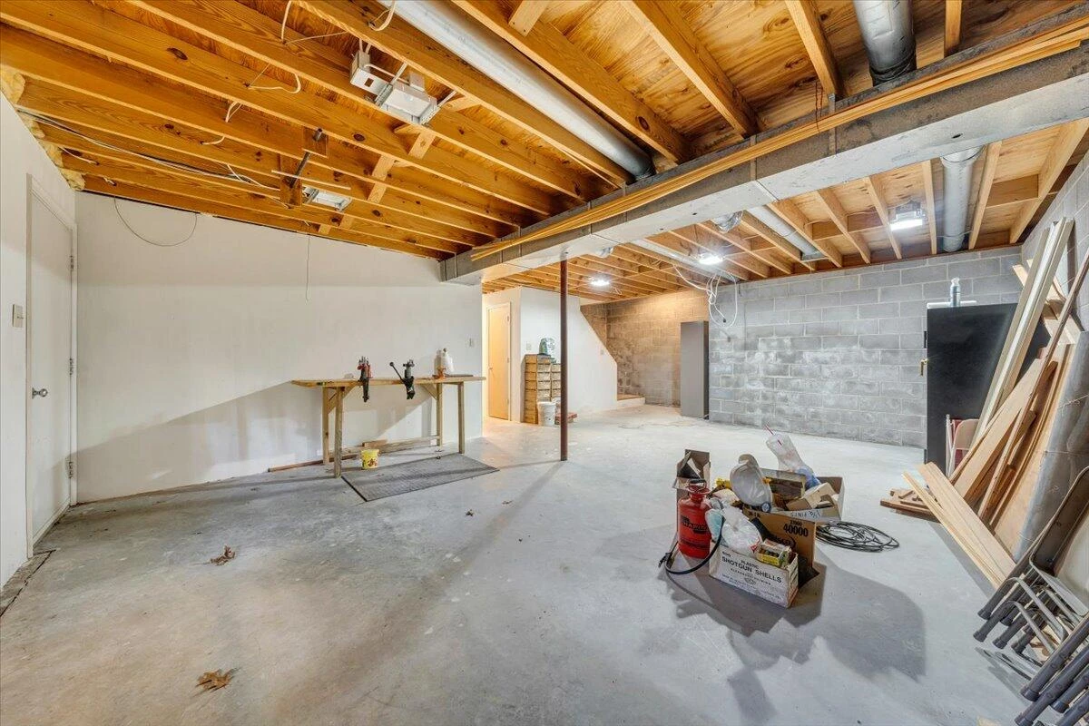 11 Ferns LN - Photo 45
