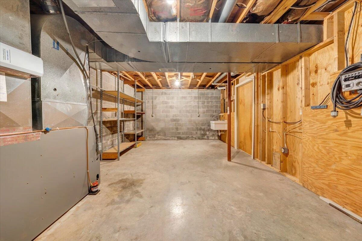 11 Ferns LN - Photo 50