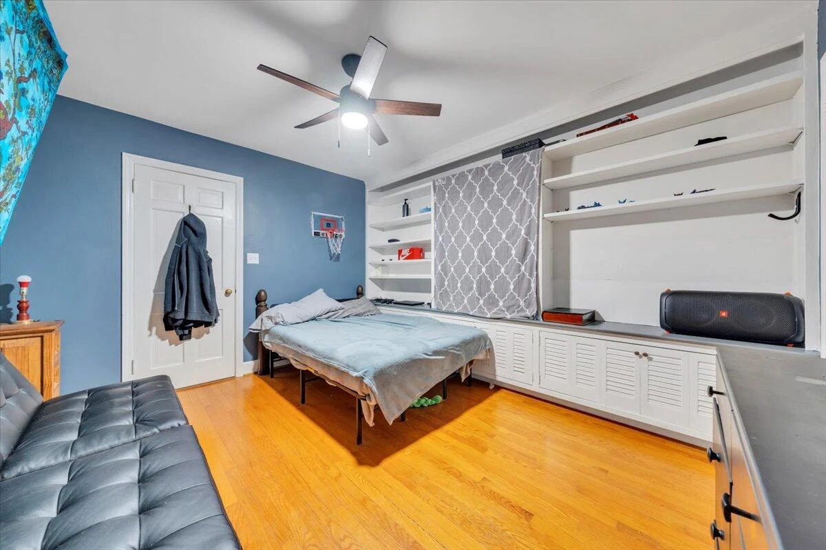 215 Chestnut ST - Photo 24