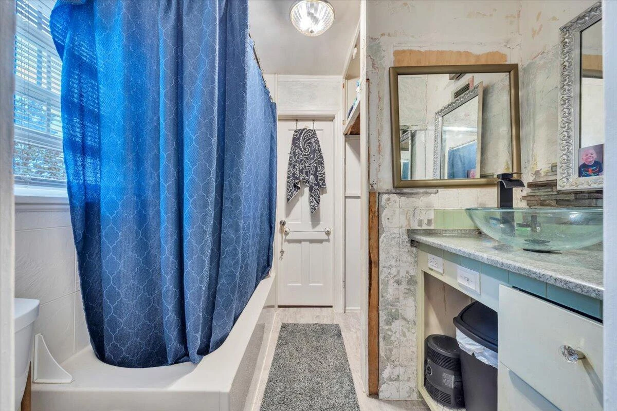 215 Chestnut ST - Photo 26
