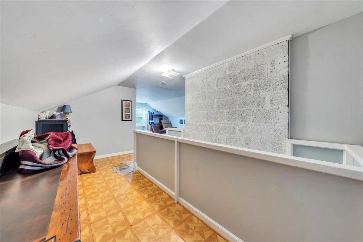 215 Chestnut ST - Photo 31