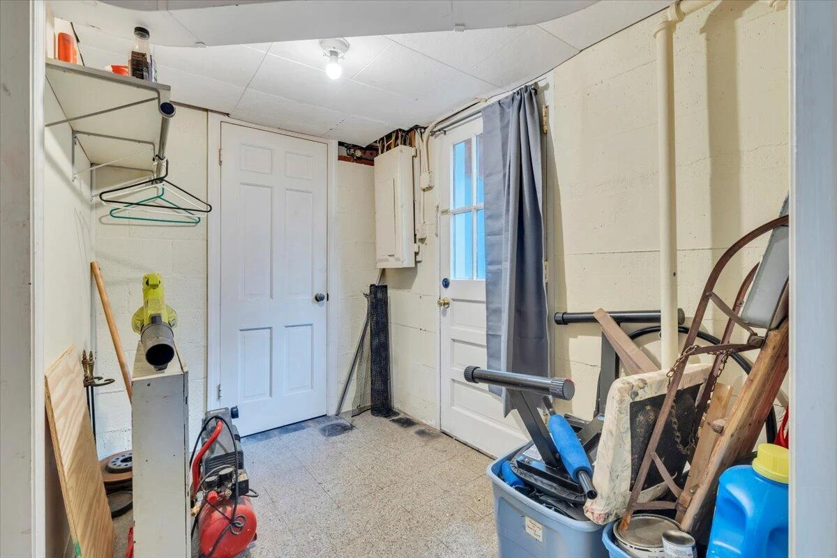 215 Chestnut ST - Photo 39