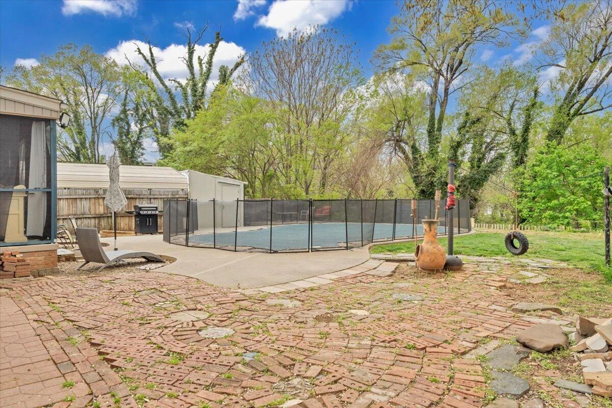 215 Chestnut ST - Photo 43