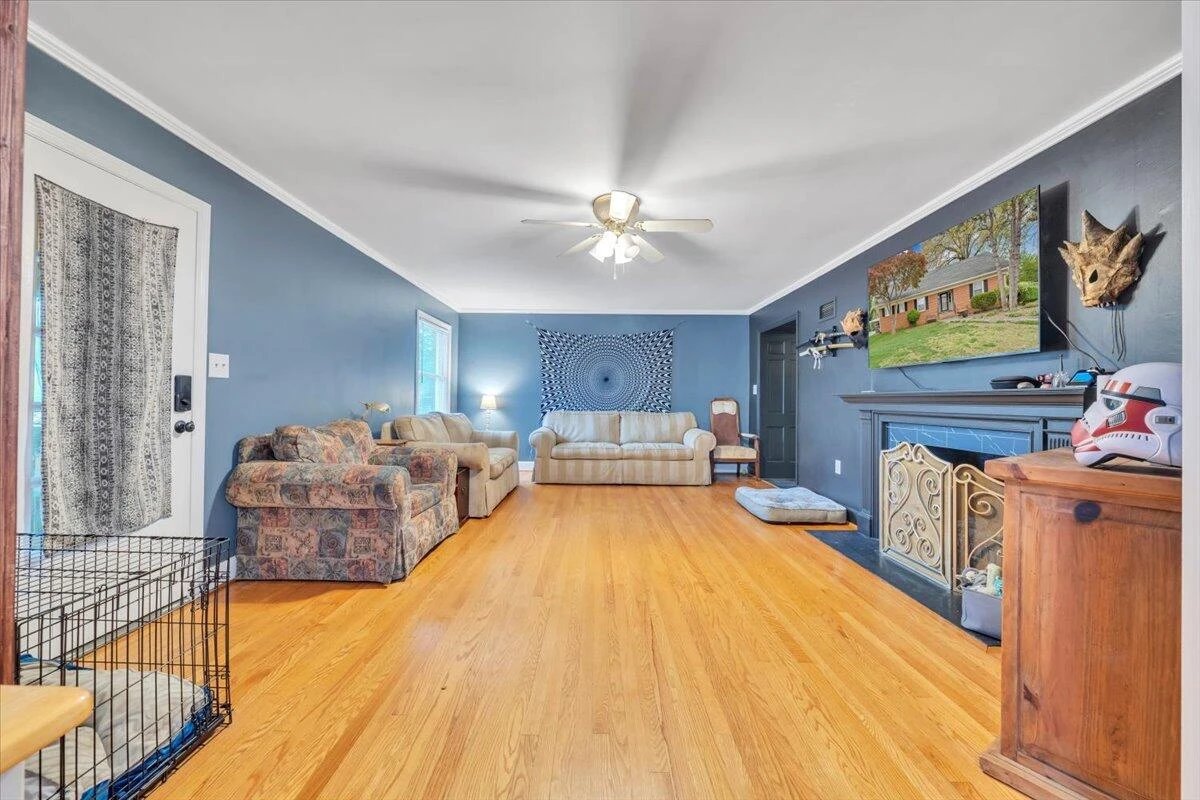 215 Chestnut ST - Photo 6