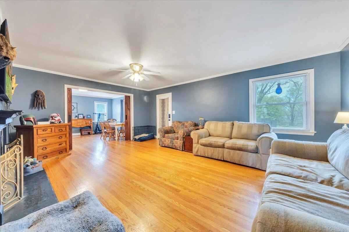 215 Chestnut ST - Photo 8
