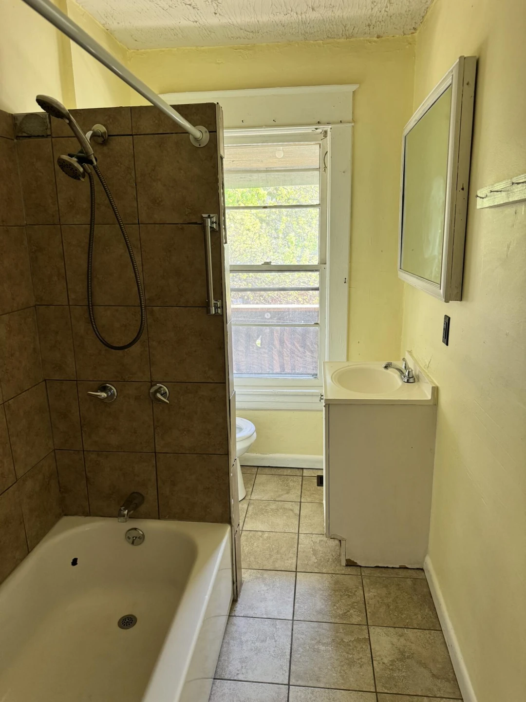1506 Rorer AVE SW - Photo 9