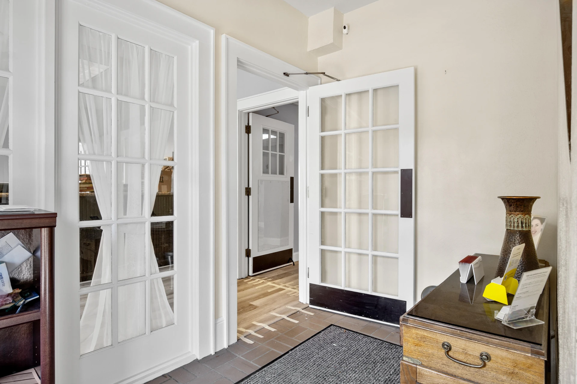614 South Main ST - Photo 5
