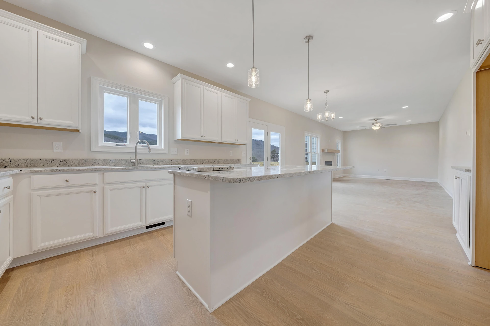 2820 Russlen DR - Photo 8