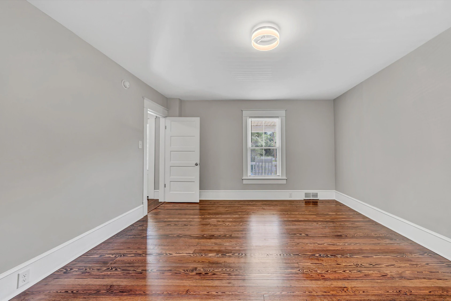 319 Trinity RD - Photo 26