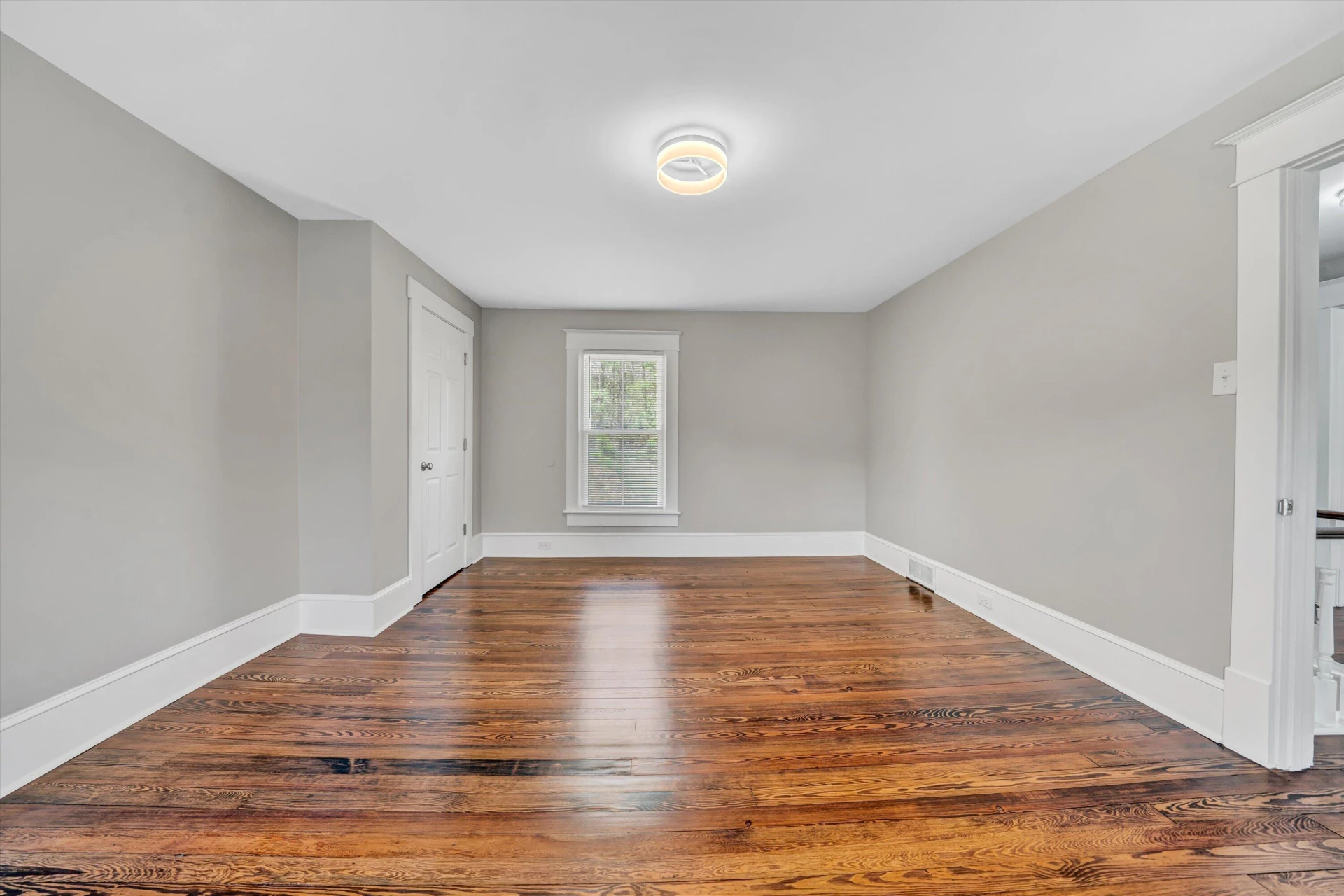 319 Trinity RD - Photo 32