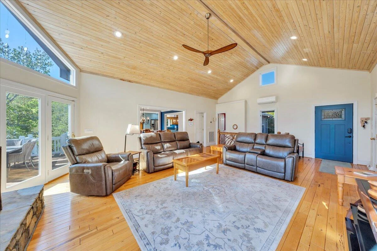 270 Forest Edge RD - Photo 10