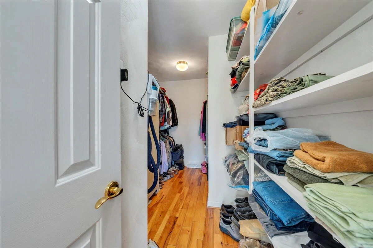 270 Forest Edge RD - Photo 32