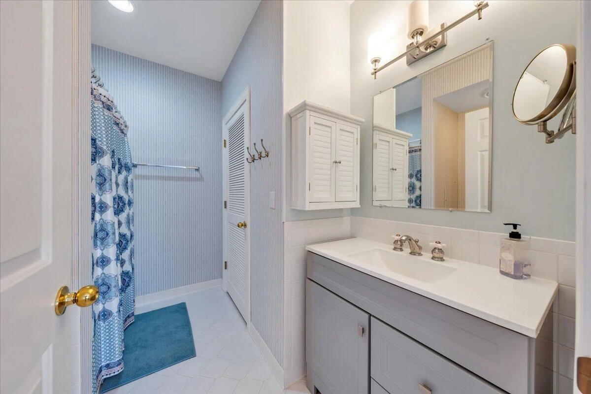 270 Forest Edge RD - Photo 43