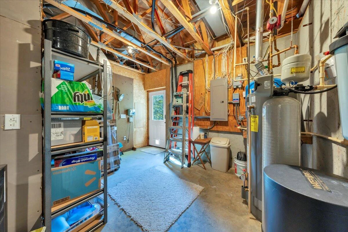 270 Forest Edge RD - Photo 46