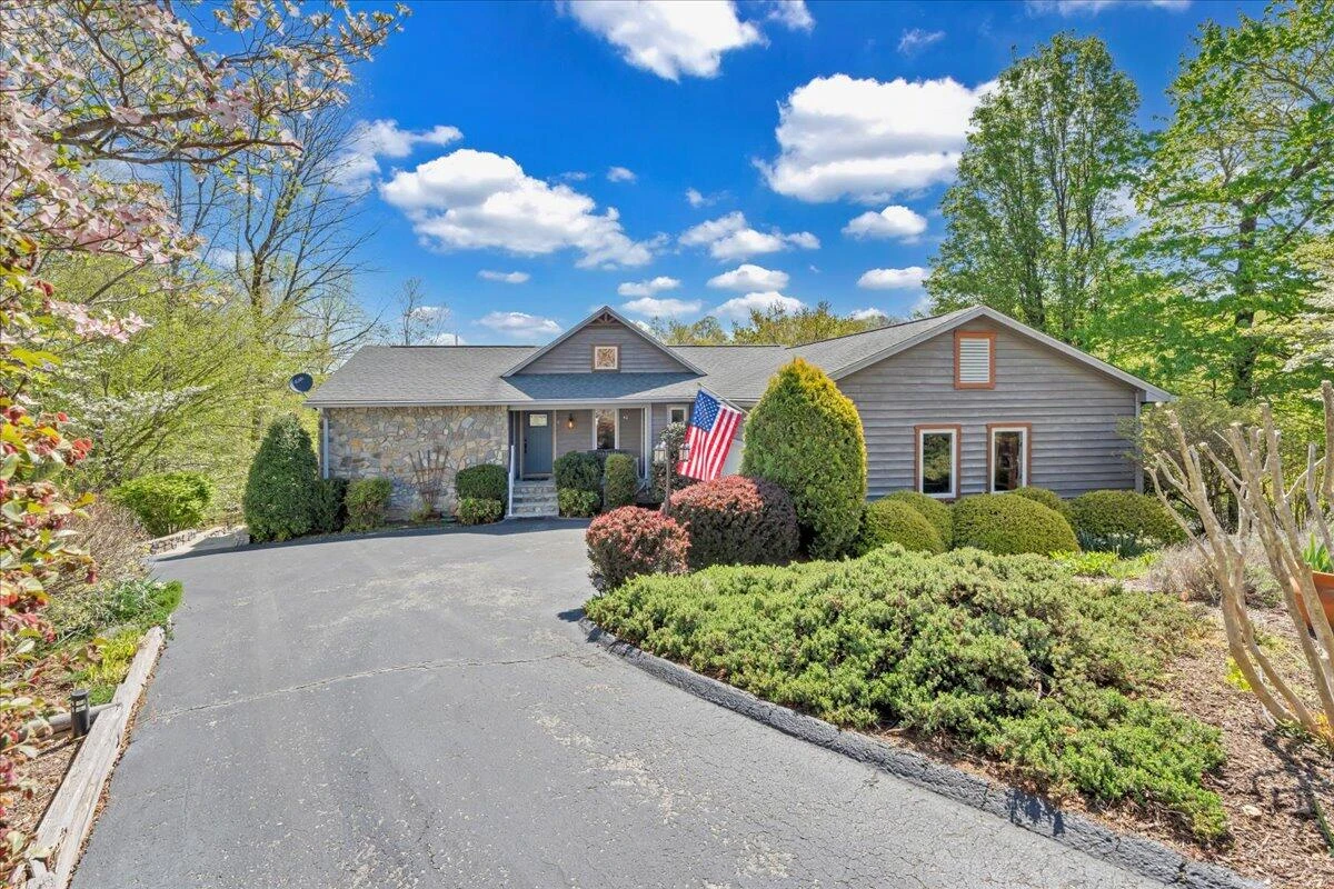 270 Forest Edge RD - Photo 72