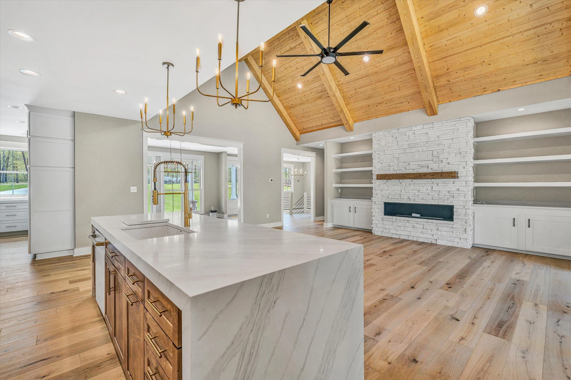 211 Big Cove DR - Photo 32