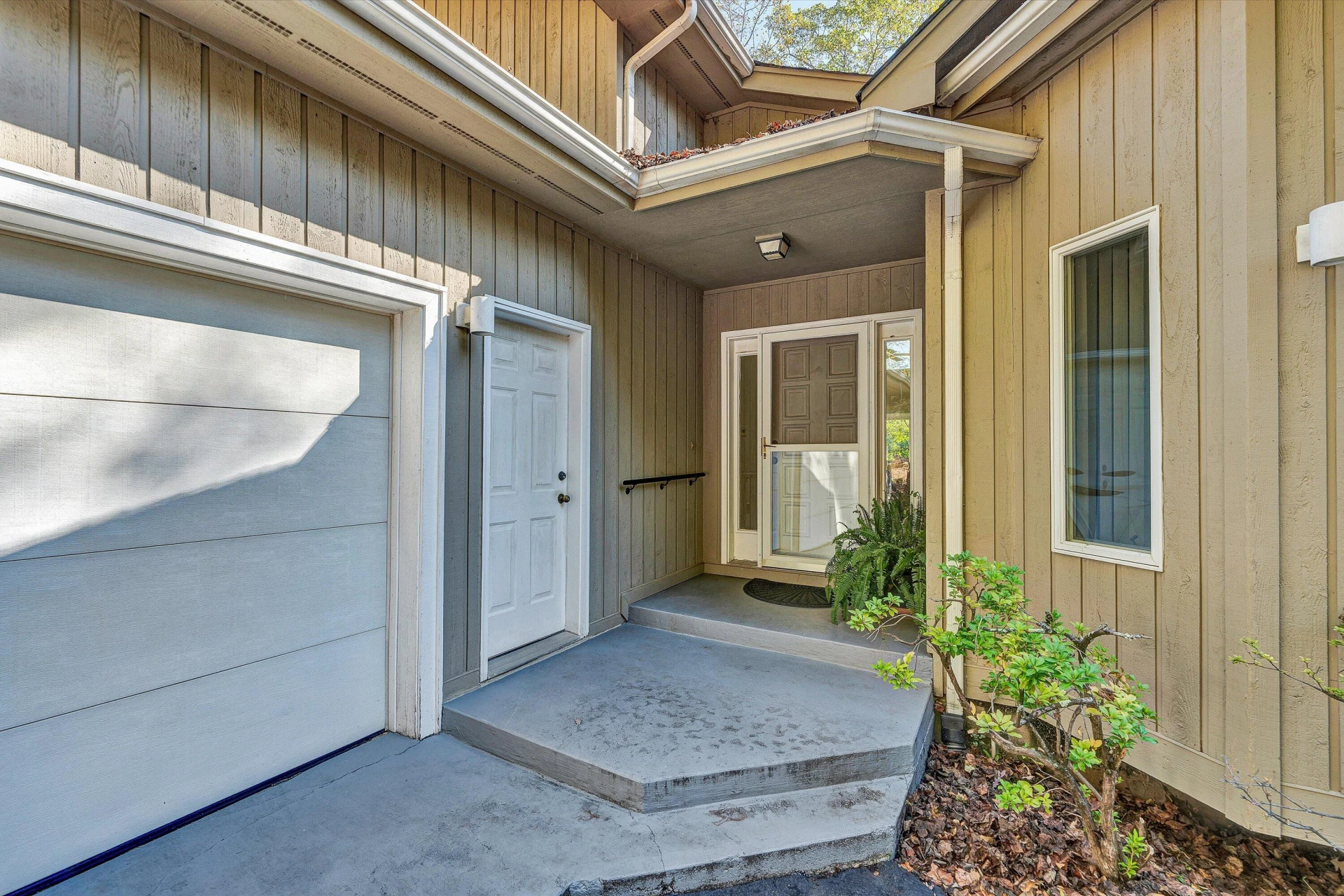 620 Winding Waters DR - Photo 13