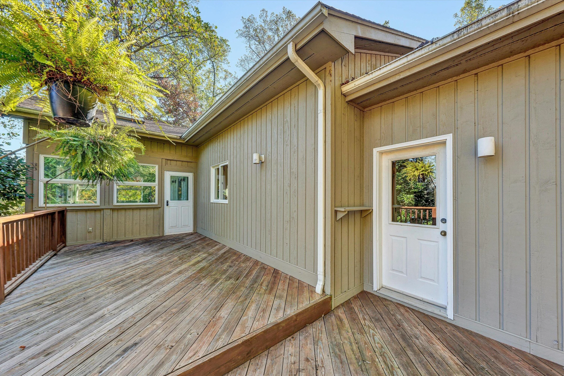 620 Winding Waters DR - Photo 34