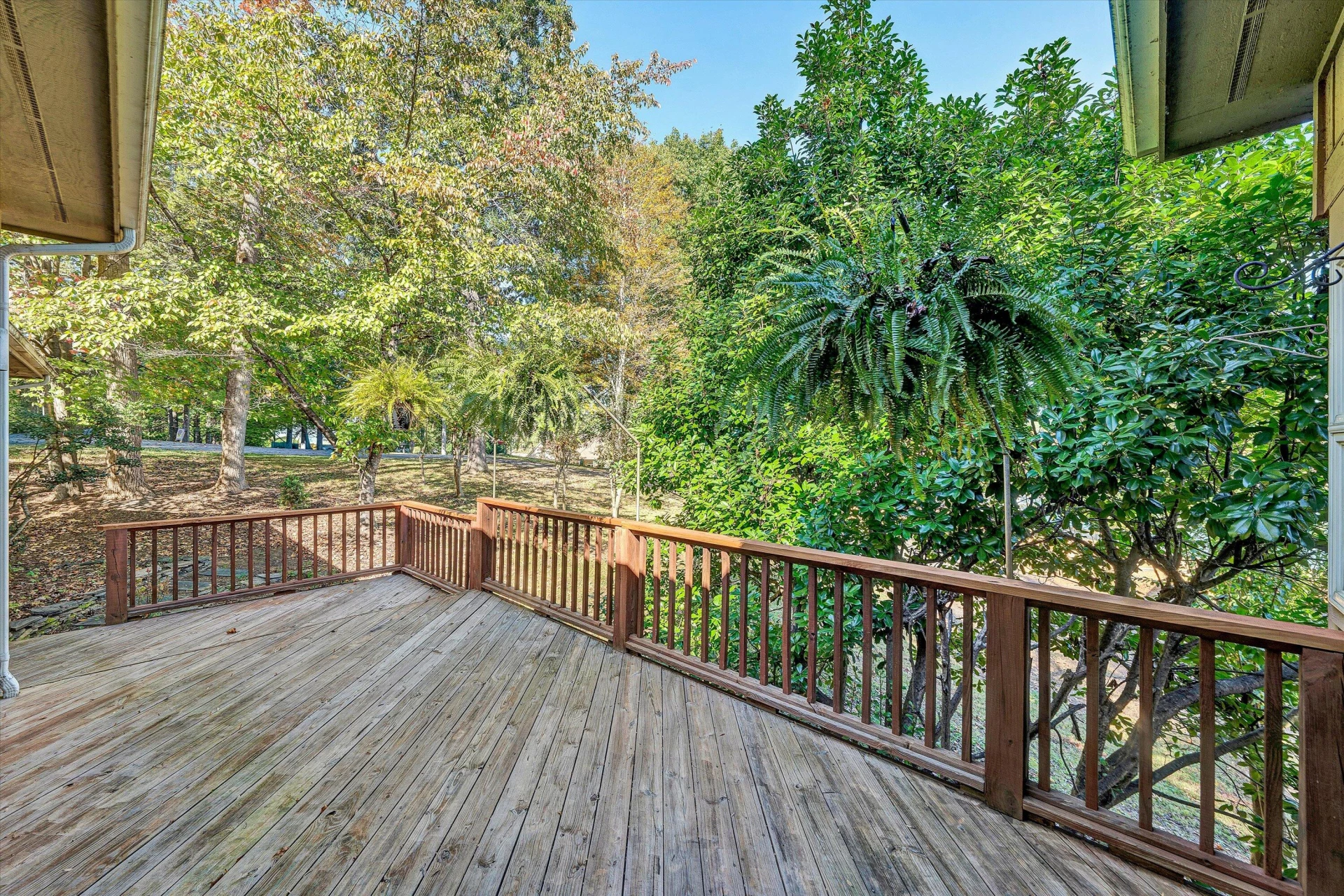 620 Winding Waters DR - Photo 36