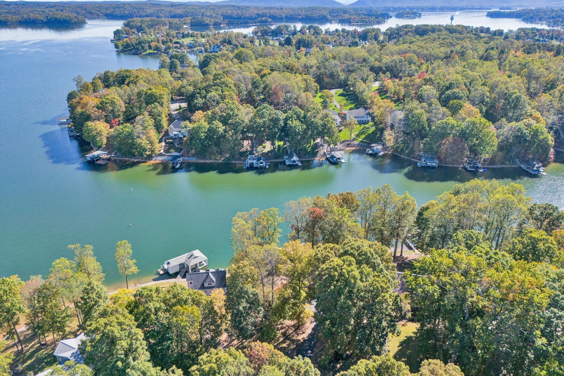 620 Winding Waters DR - Photo 79