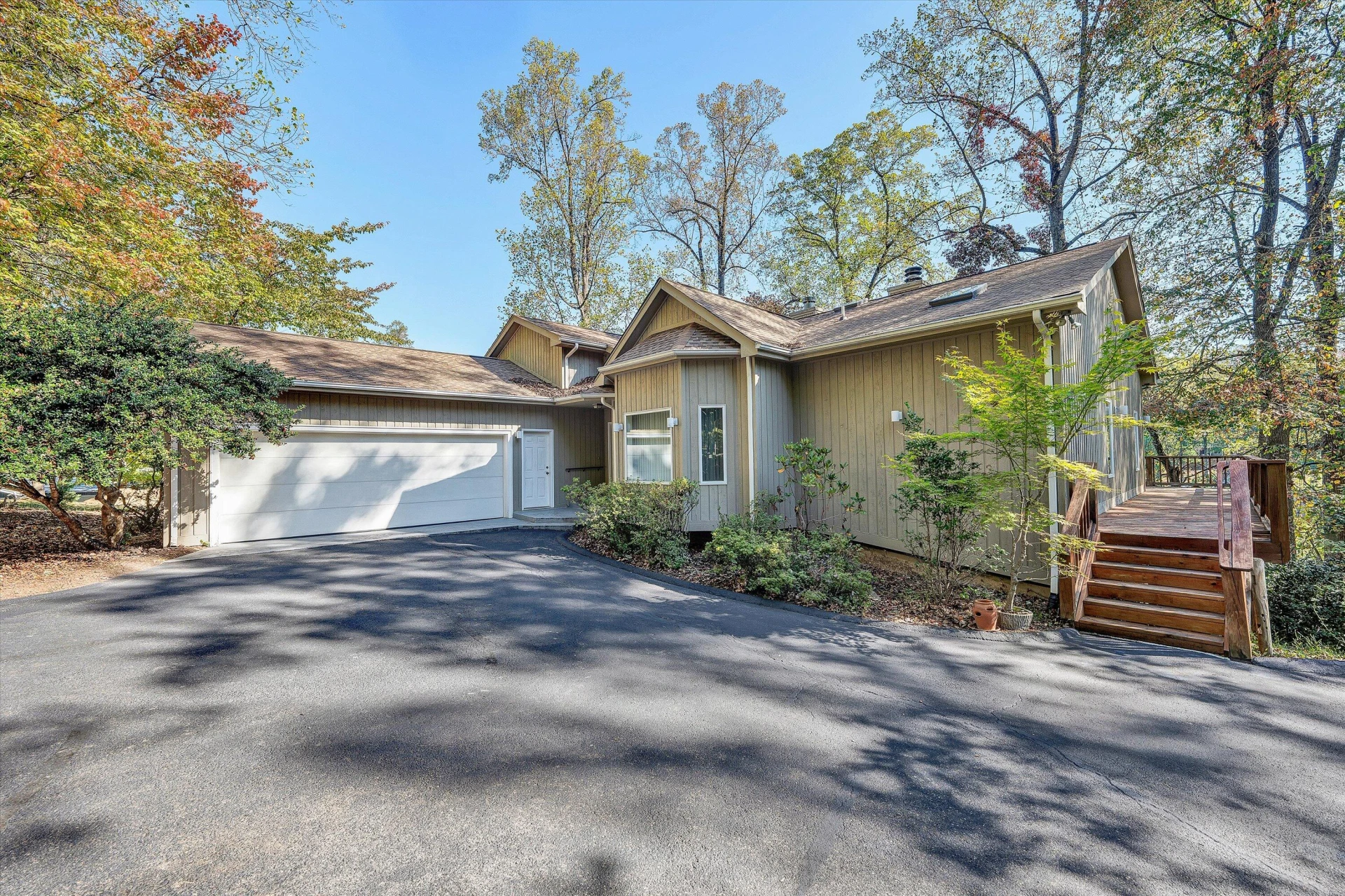 620 Winding Waters DR - Photo 11