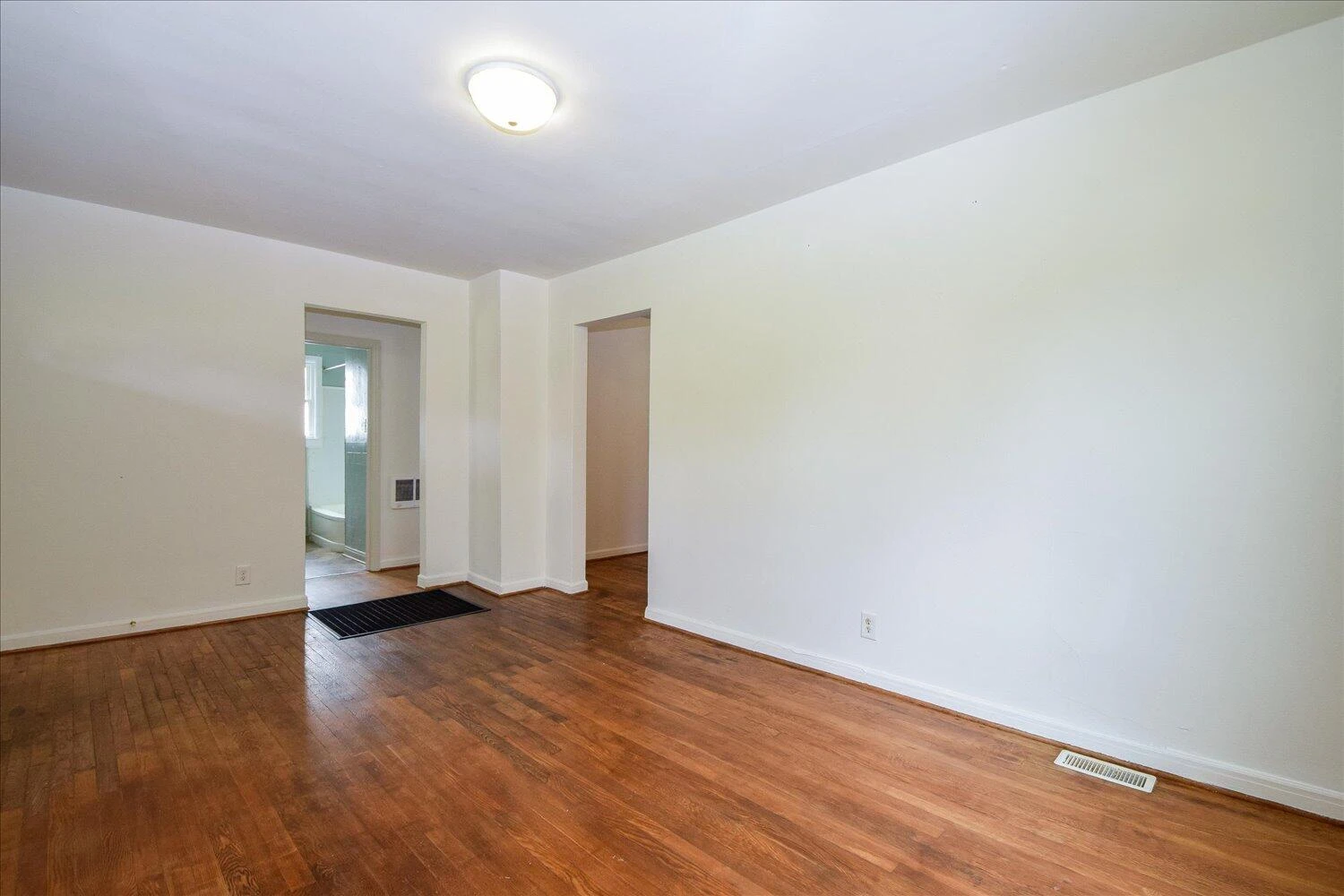 549 36th ST NW - Photo 2