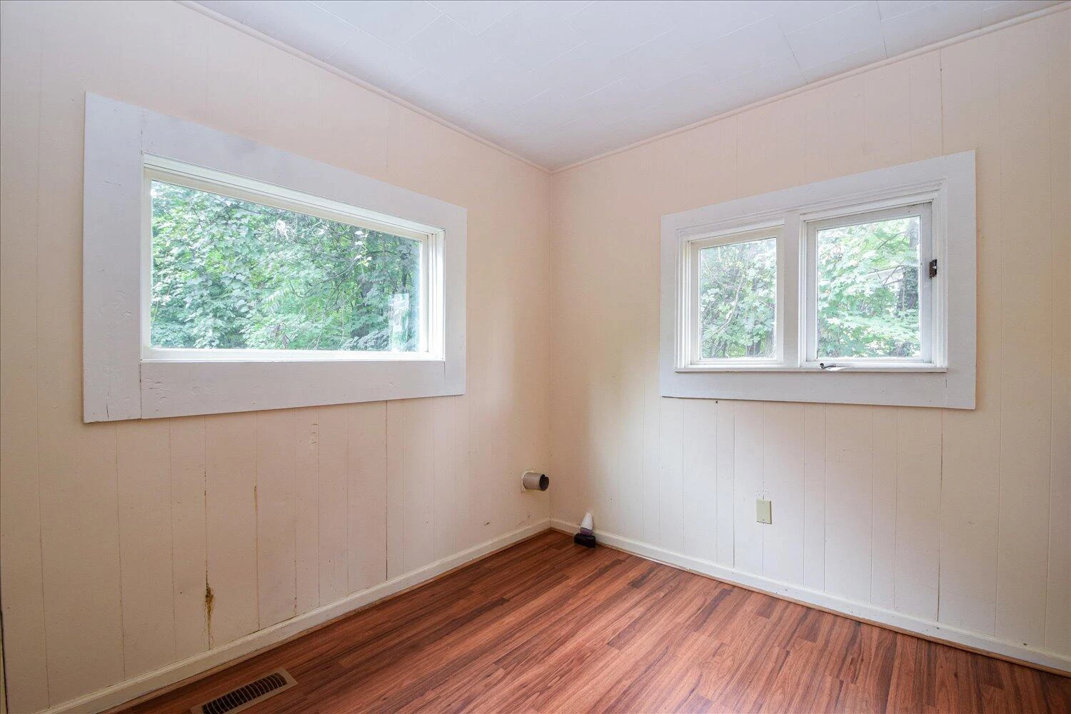 549 36th ST NW - Photo 4