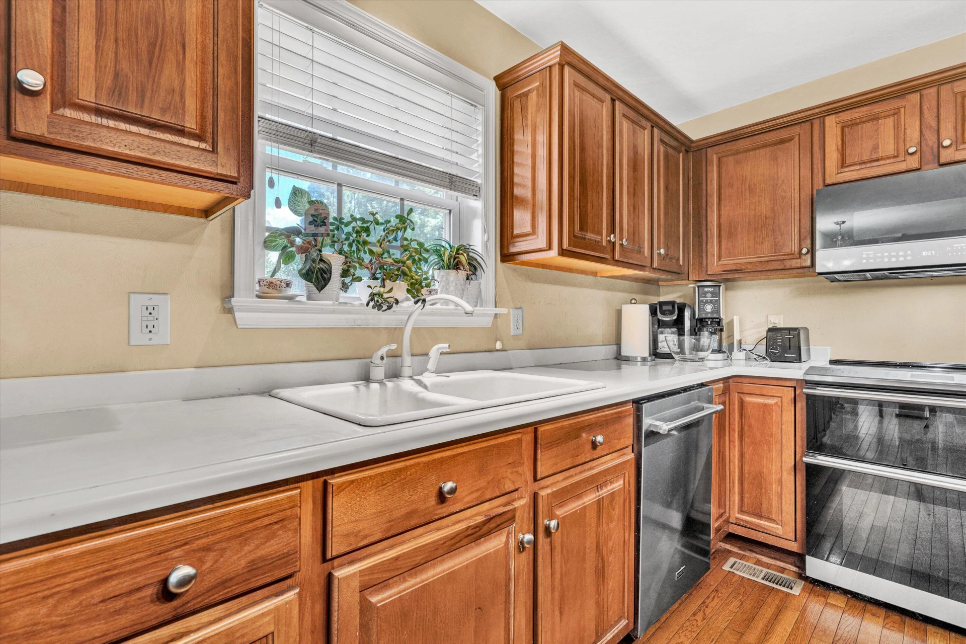 6206 Stone Manor DR - Photo 16