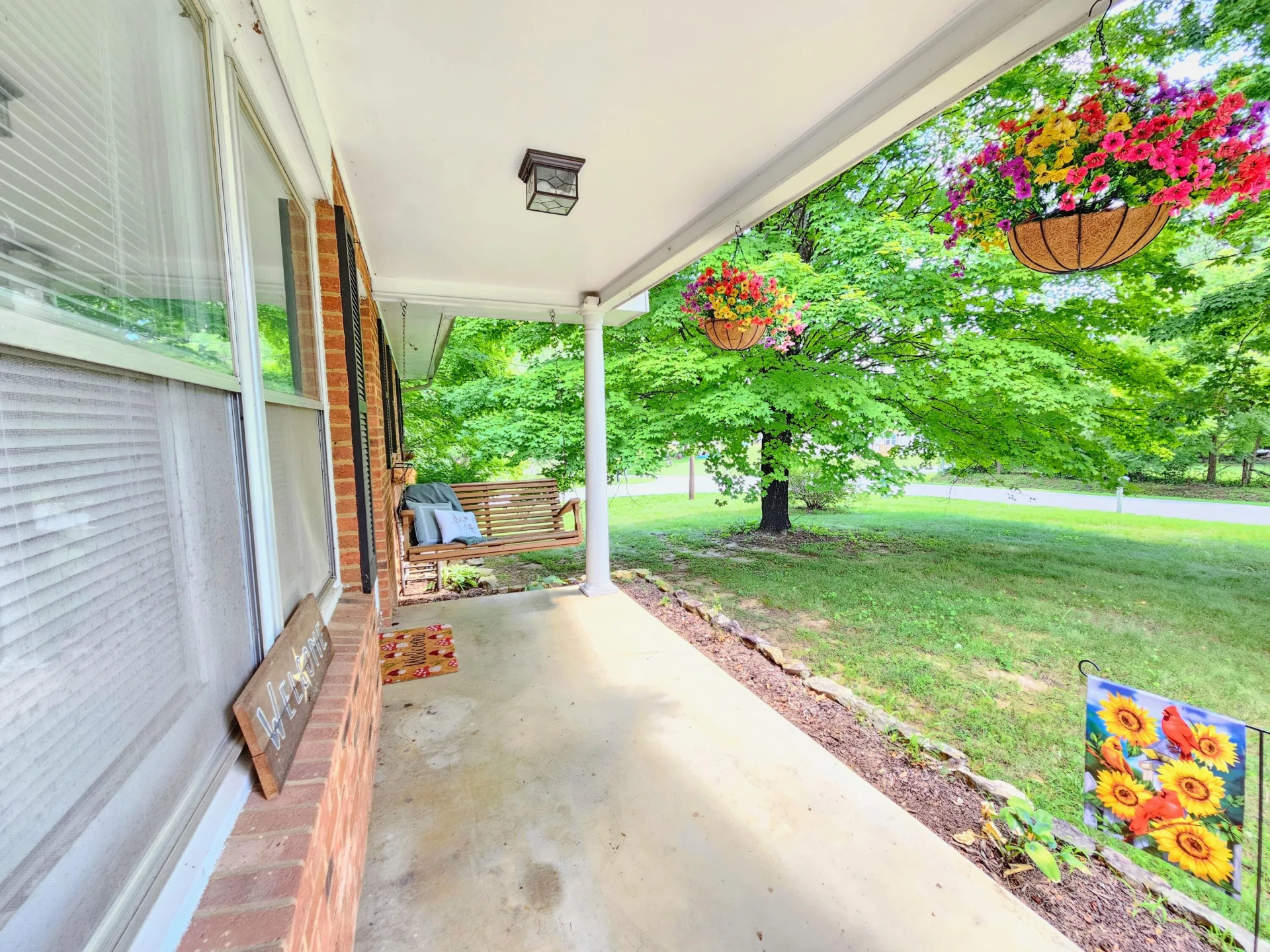 175 Maple AVE - Photo 5