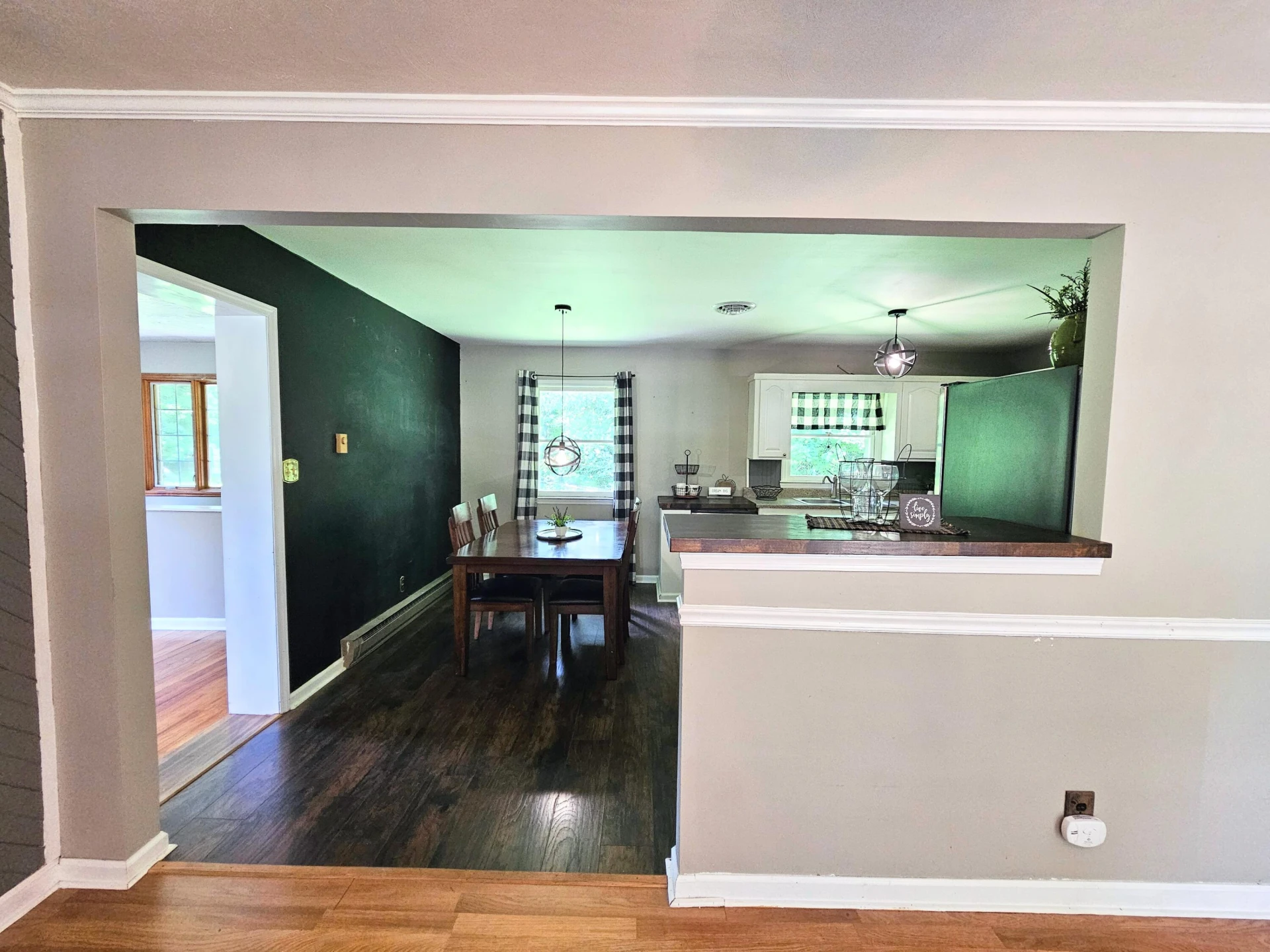 175 Maple AVE - Photo 9